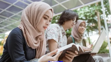 Hijab controversy moves to SC